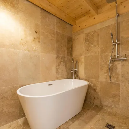 Maison Lucciana - Santa Giulia Hébergement de vacances Porto-Vecchio (Corsica)